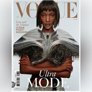 VOGUE Paris 1031 de October 2022